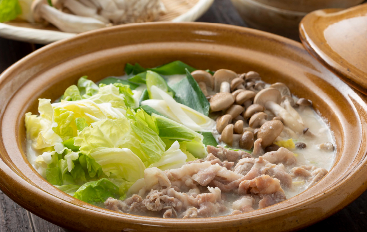 写真：豚肉と白菜のミルク鍋